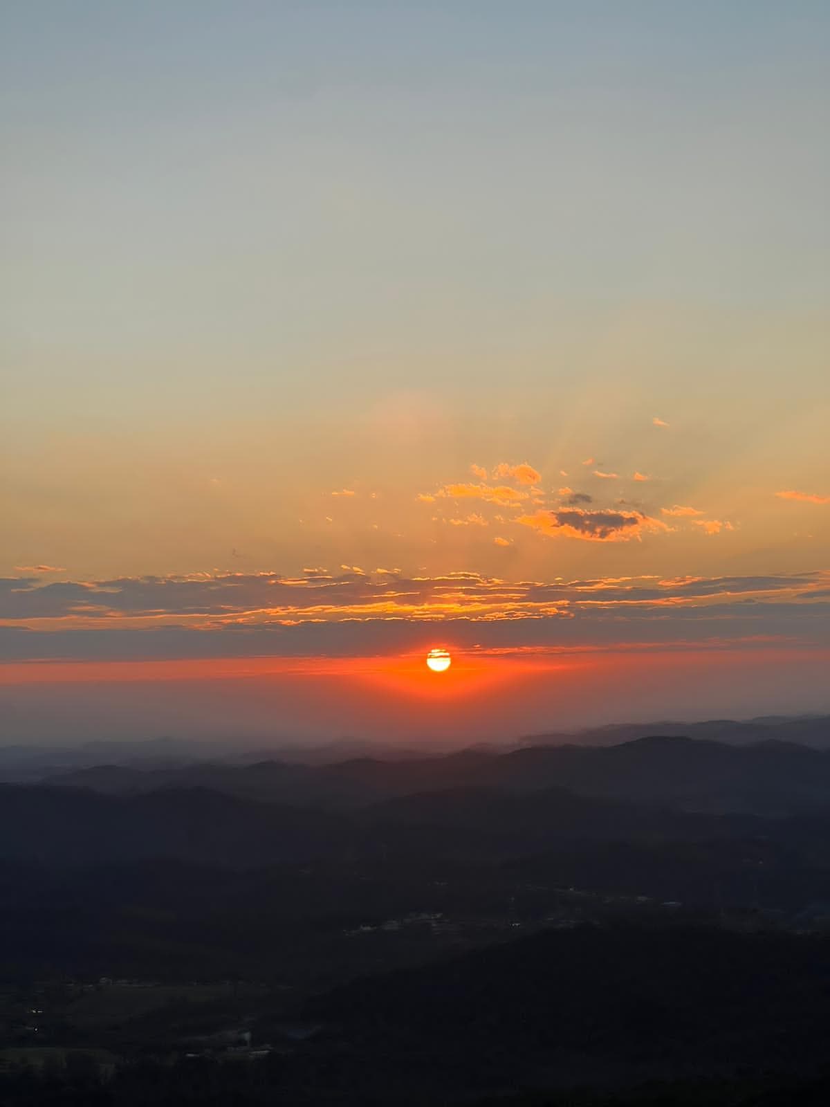Imagem da praia de Natal vista do alto de uma Duna